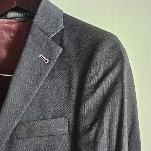 Indochino Women's Charcoal Hemsworth Suit Jacket - Picture 3 of 13